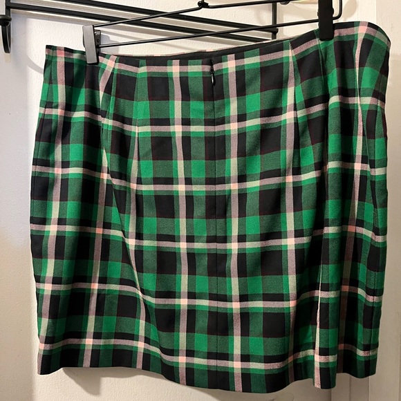 Express-size 16- gre/pk/bk plaid mini skirt. Used. VGC. - Picture 2 of 3